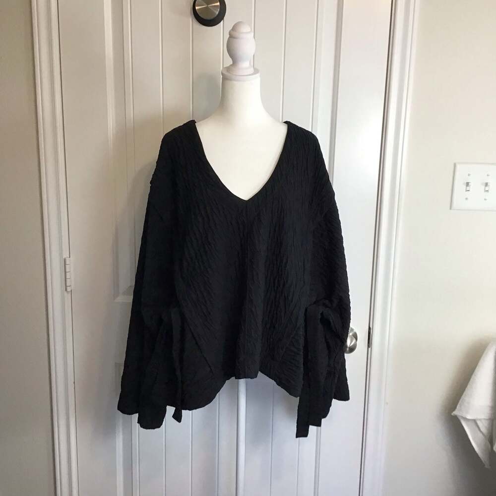 Free People Beach Black Textured V-Neck Long Sleeve Side Tie Pullover Top Large